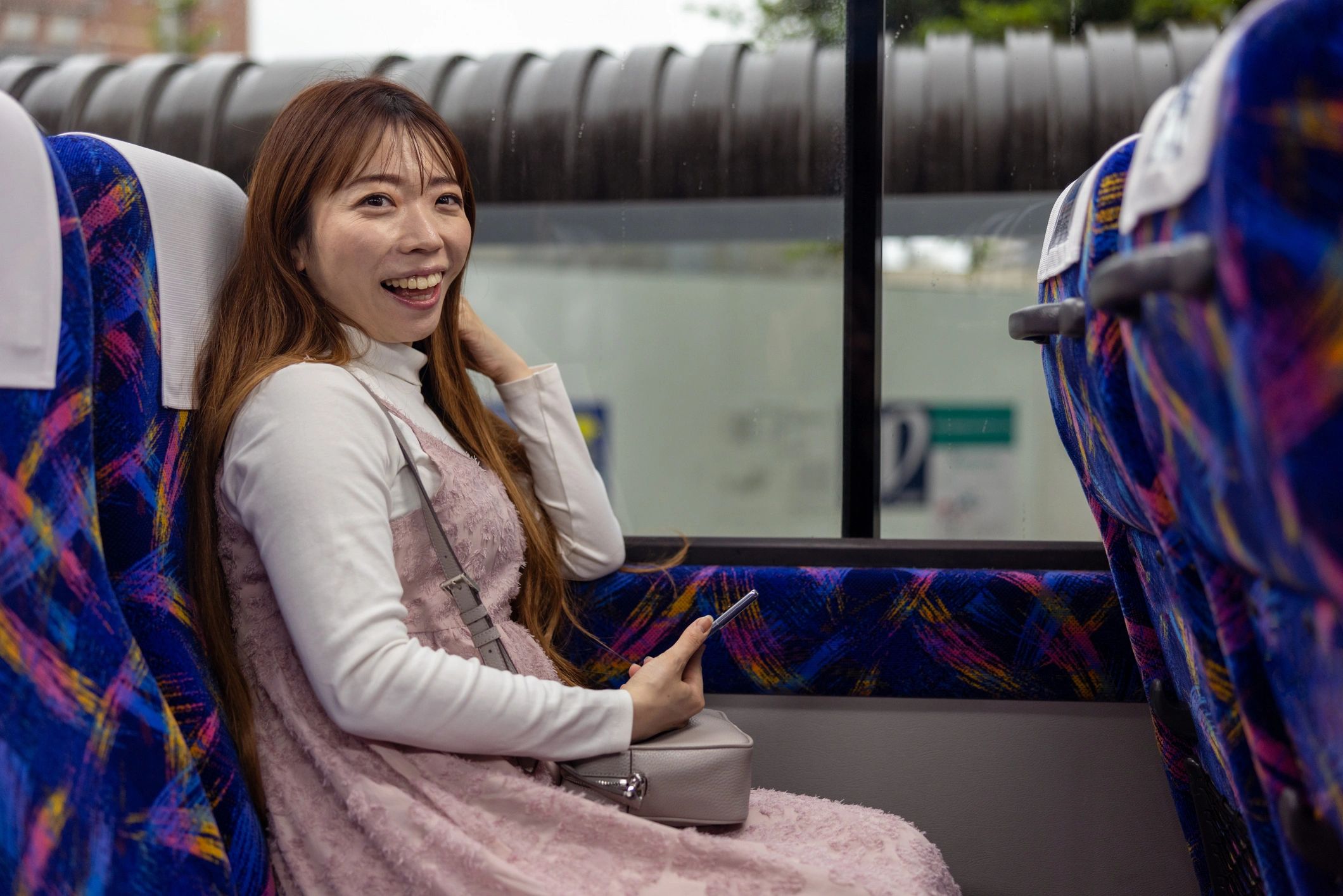 modern airport shuttle service